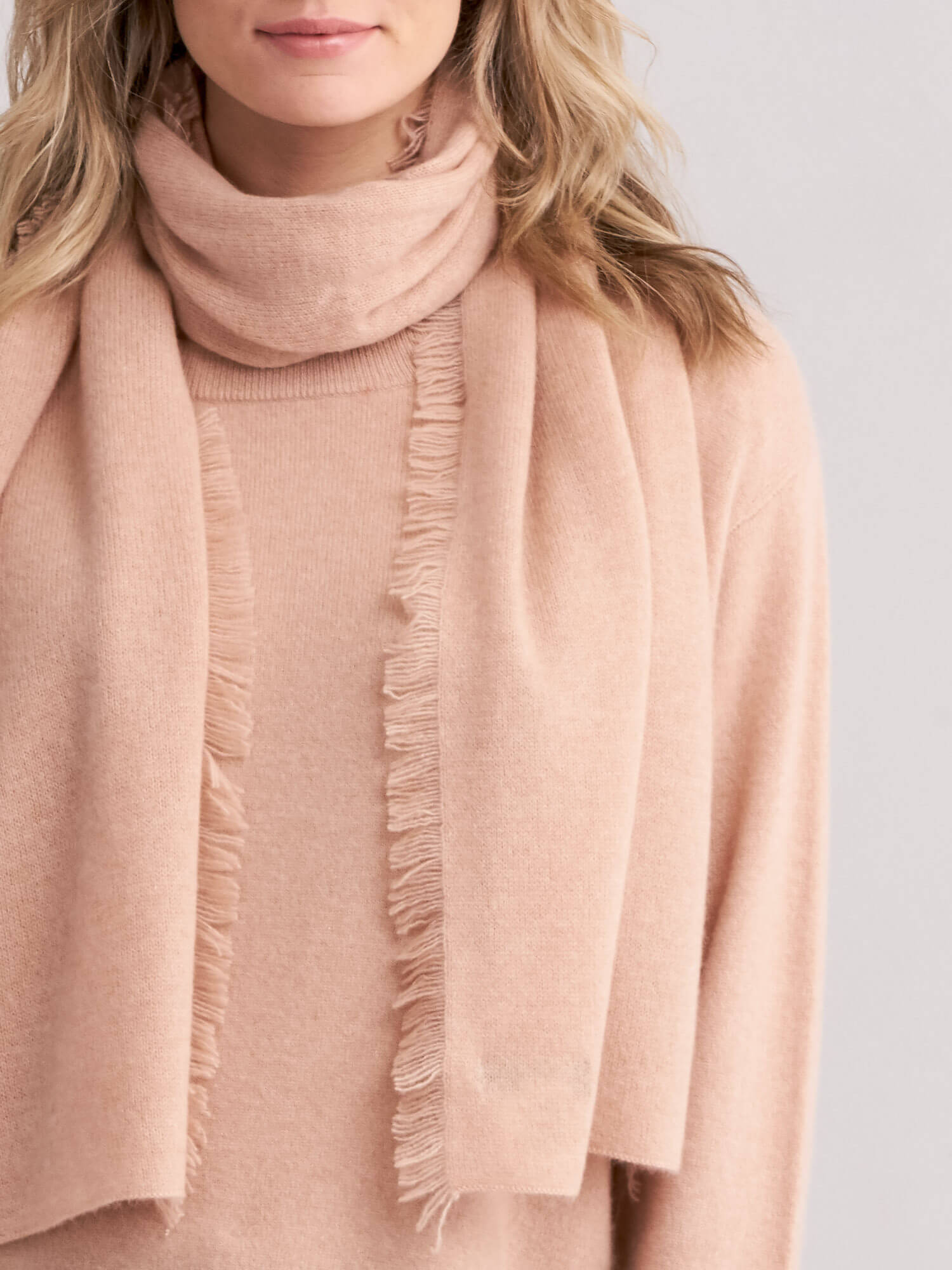 Cashmere Fringe Scarf - Rose Quartz