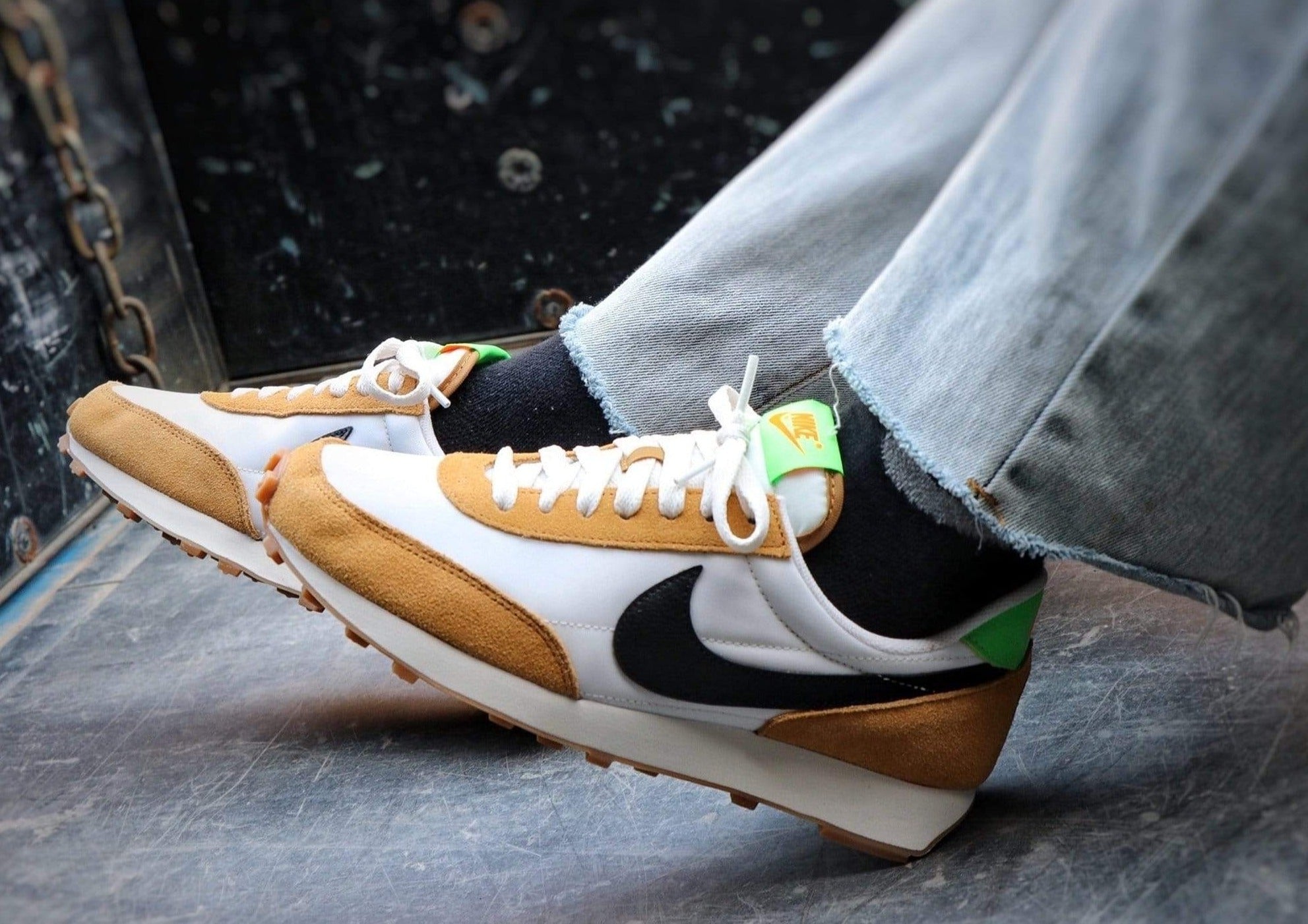 nike daybreak wheat