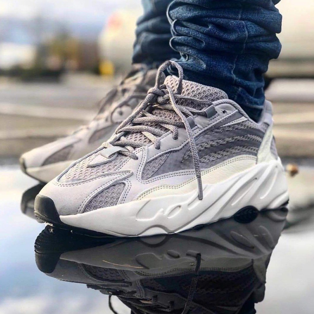 ssense yeezy 700 static