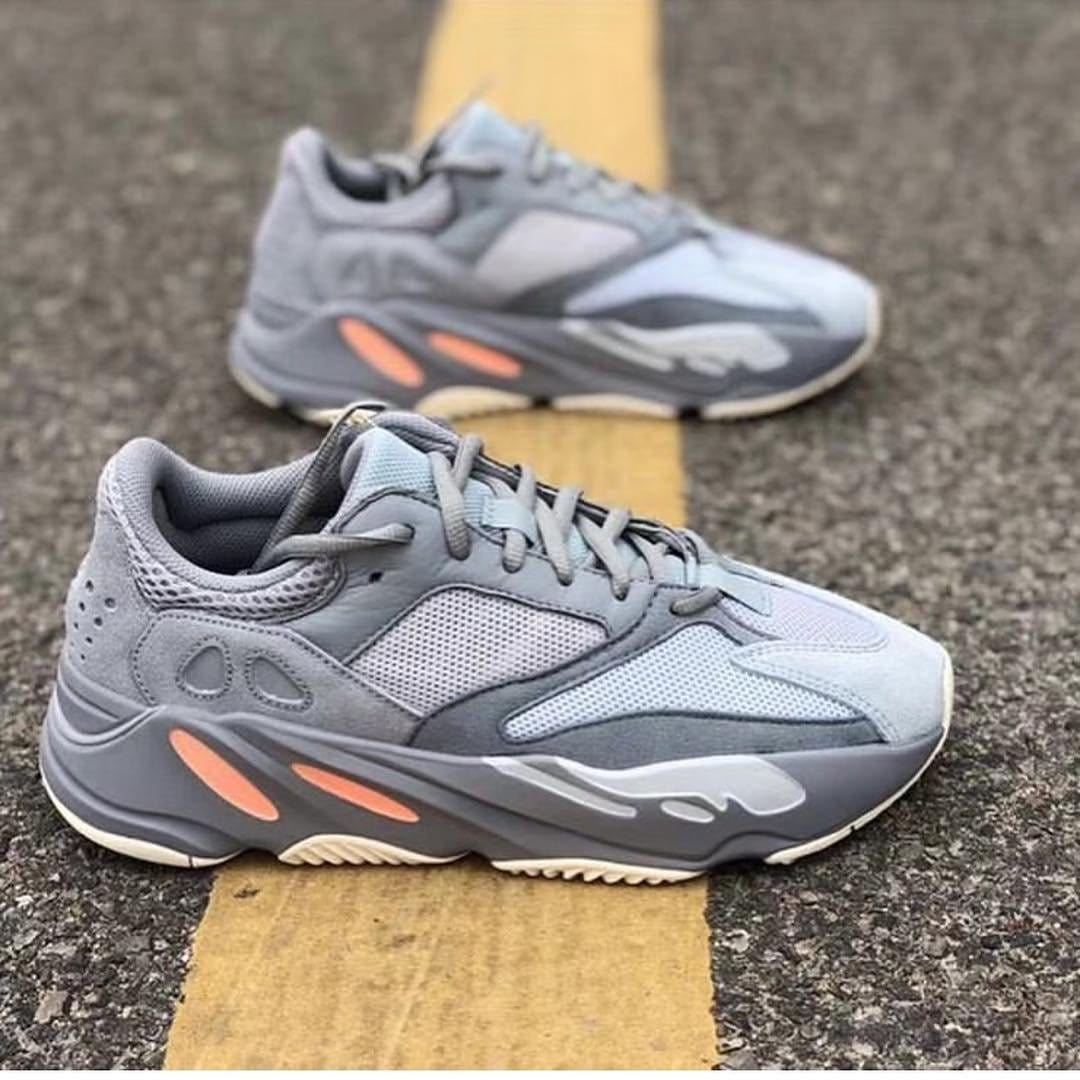 yeezy 700 on