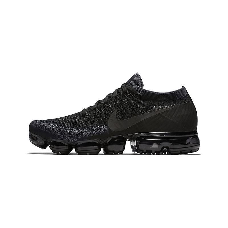 air vapormax leather triple black