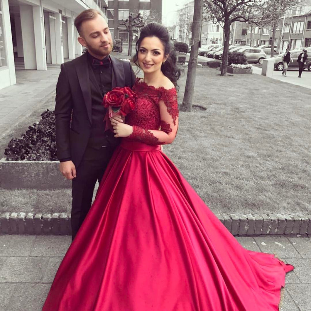 beautiful red bridal lehenga