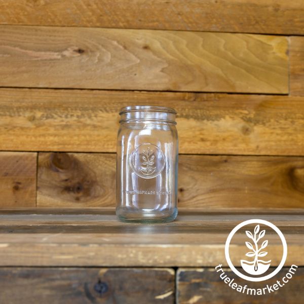 Choice 32 oz. Quart Wide Mouth Glass Canning / Mason Jar with Silver Metal  Lid and Band - 12/Pack