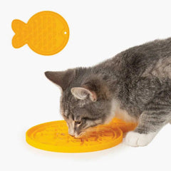 What's a Lick Mat & Does It Help Cats? Pros, Cons & FAQ - Catster