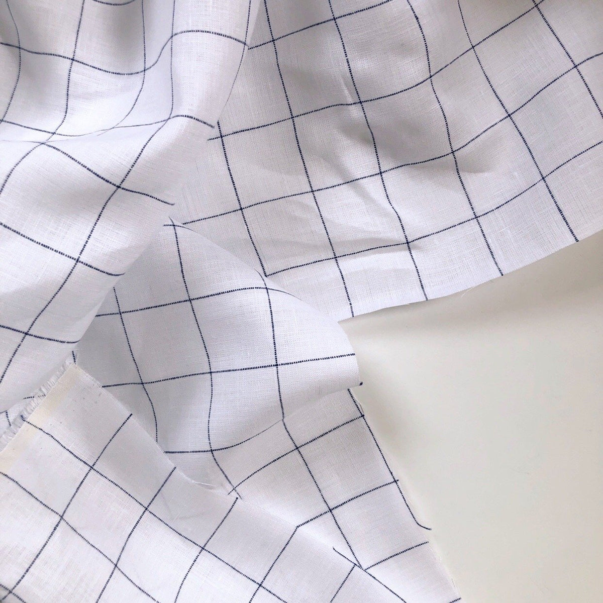 White and Blue Windowpane Linen Fabric by the Yard – Needle Sharp