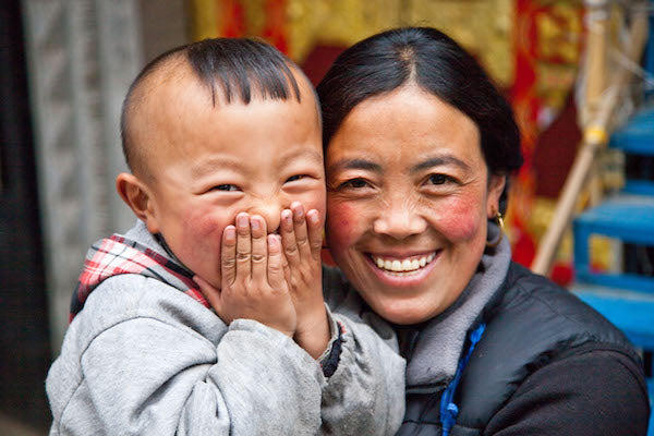 Lhasa Mom & Son jewelry maker