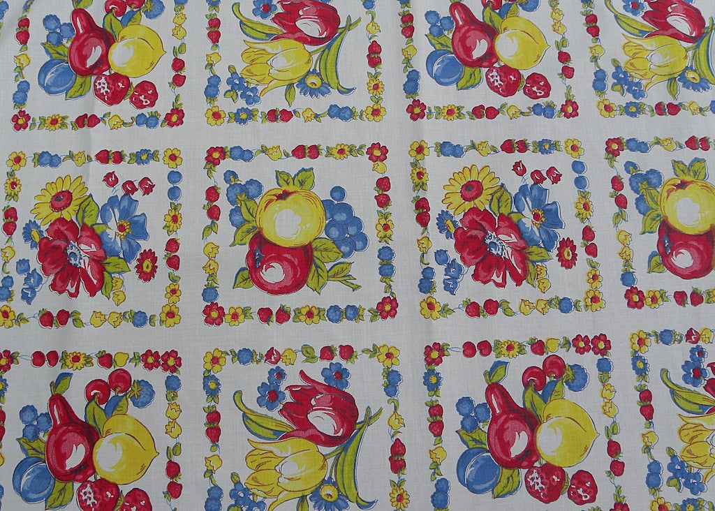 Vintage Tablecloth with Strawberries Peaches Cherries Sunflowers Daisi ...