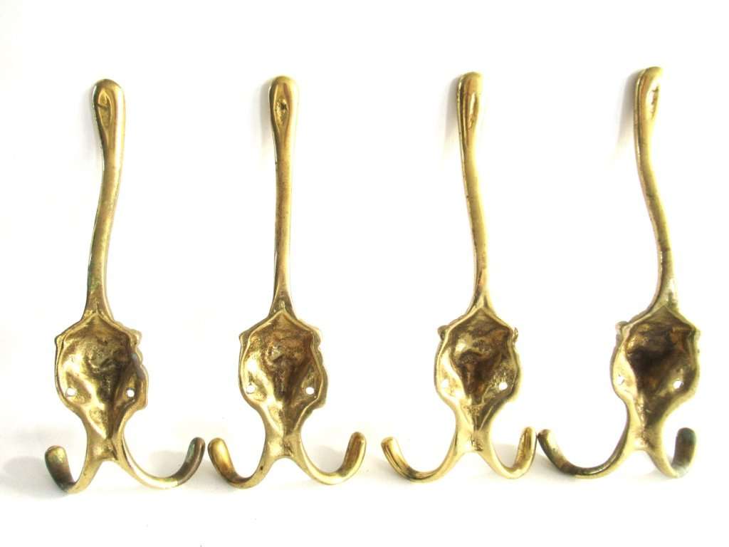 Set of 4 Brass Lion Head Wall hooks, Coat hooks. Decorative animal sto ...