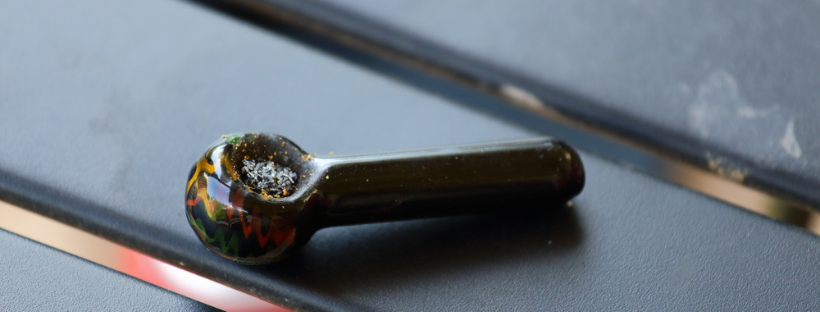 Cleaning A Glass Pipe With Isopropyl Alcohol