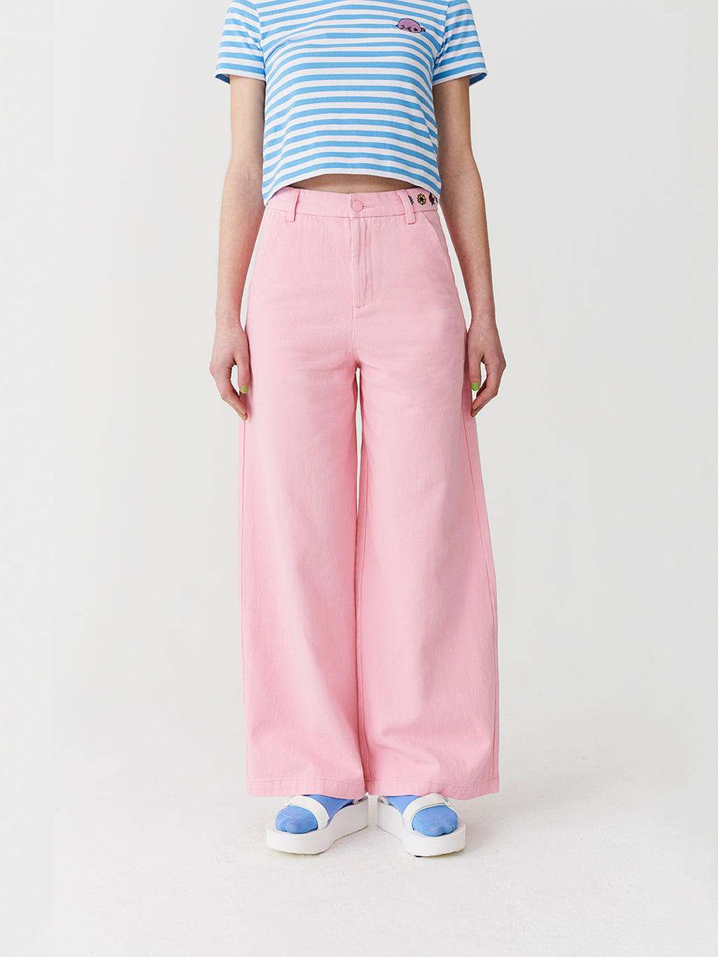 pink trousers