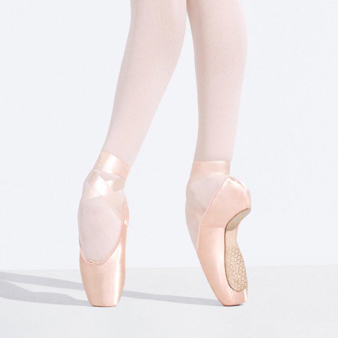 CAPEZIO DÉVELOPPÉ POINTE SHOE (#5.5 SHANK) (medium & wide width) –  Chatterbox Dancewear Boutique