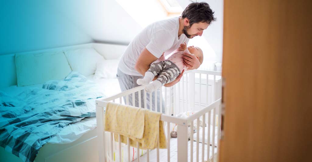 Choosing a safe cot or crib for your newborn baby