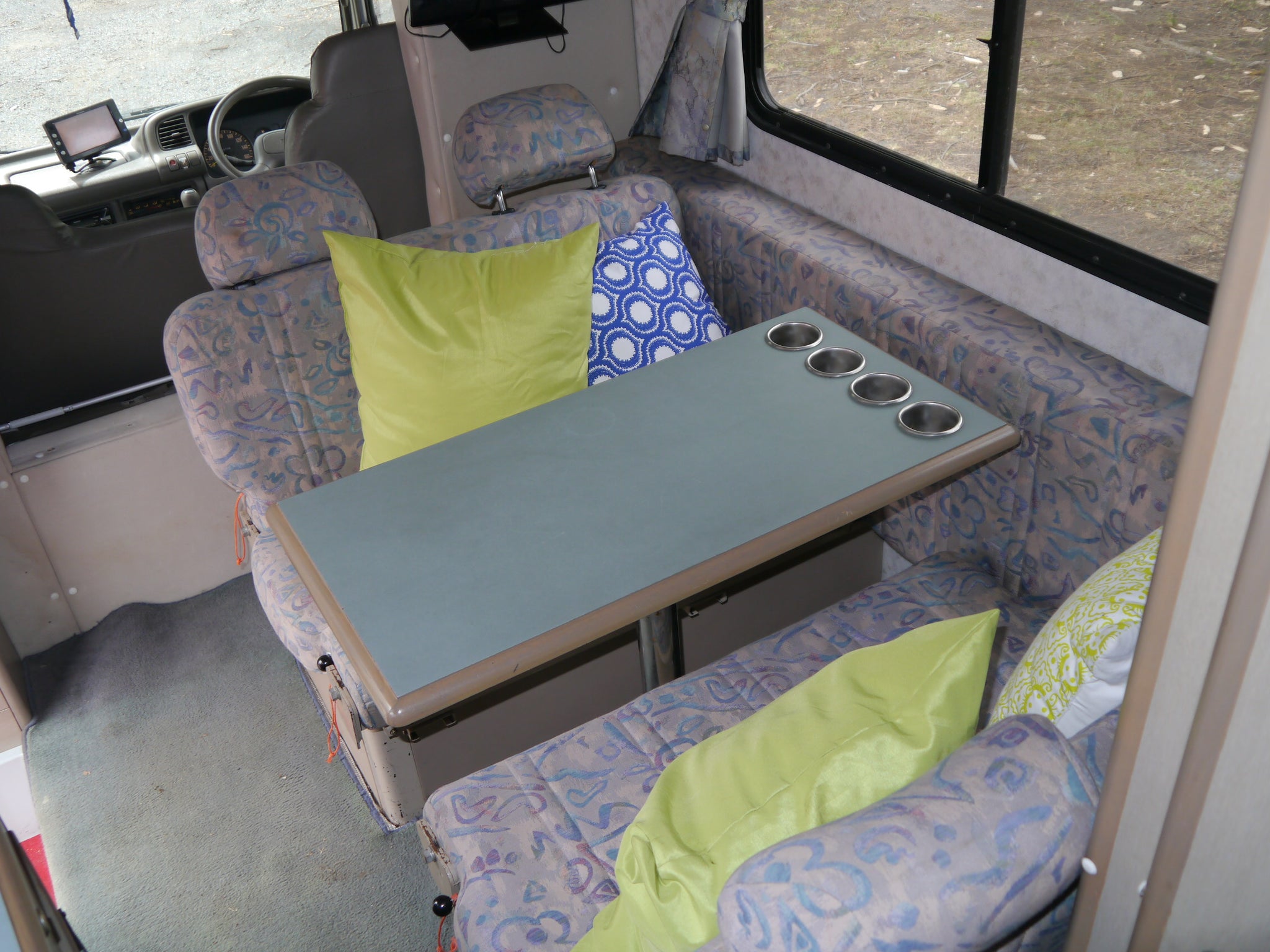 Download SOLD - 1994 Isuzu Elf Motorhome (CB4 2KZ) - Camper Craft