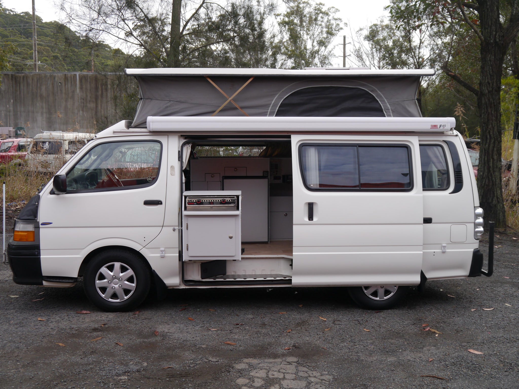 Sold 2003 Toyota Hiace Frontline Campervan Camper Craft