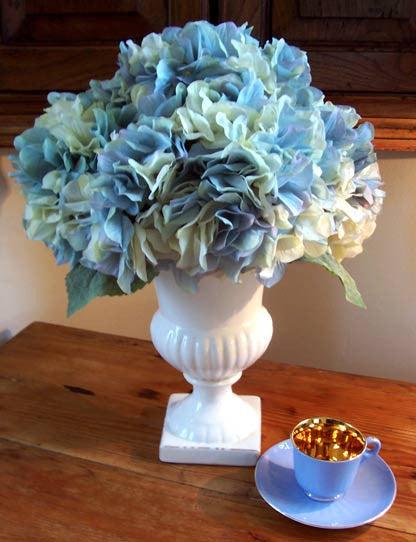 Blue Hydrangea Urn – Ridgewood Designs