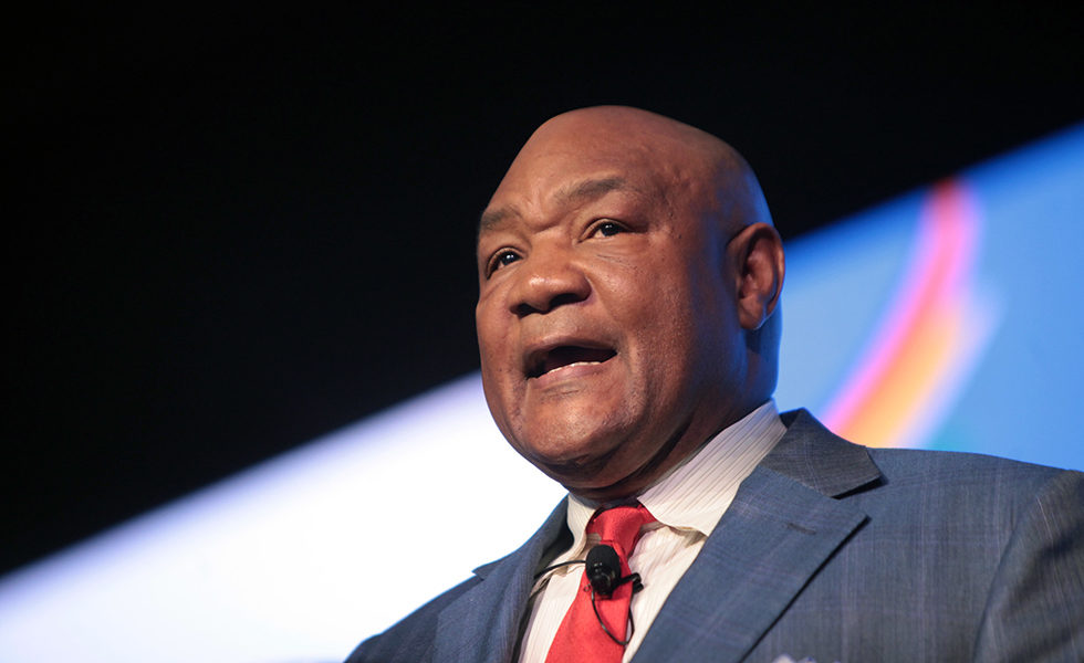 George Foreman. Джордж Форман проповедник. Джордж Форман рост. Джордж Форман сейчас.