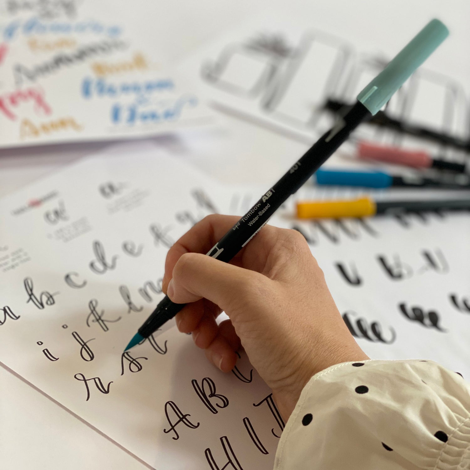 brush lettering online