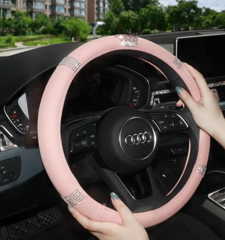 pink-steering-wheel-covers-with-crystal-diamonds