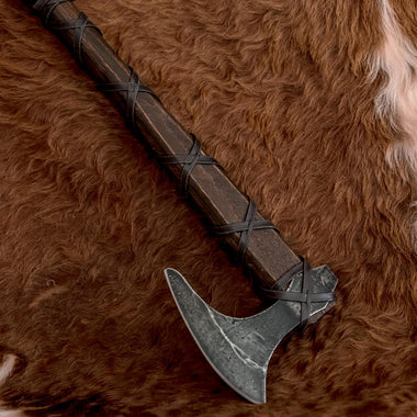 Hacha vikinga de Ragnar – Skullvikings