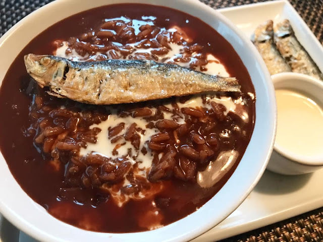 Champorado is a chocolate porridge commonly mixed with milk and paired with salty dried fish called tuyo enjoyed by many Filipinos. Source: Casa Baluarte Filipino Recipes [9]