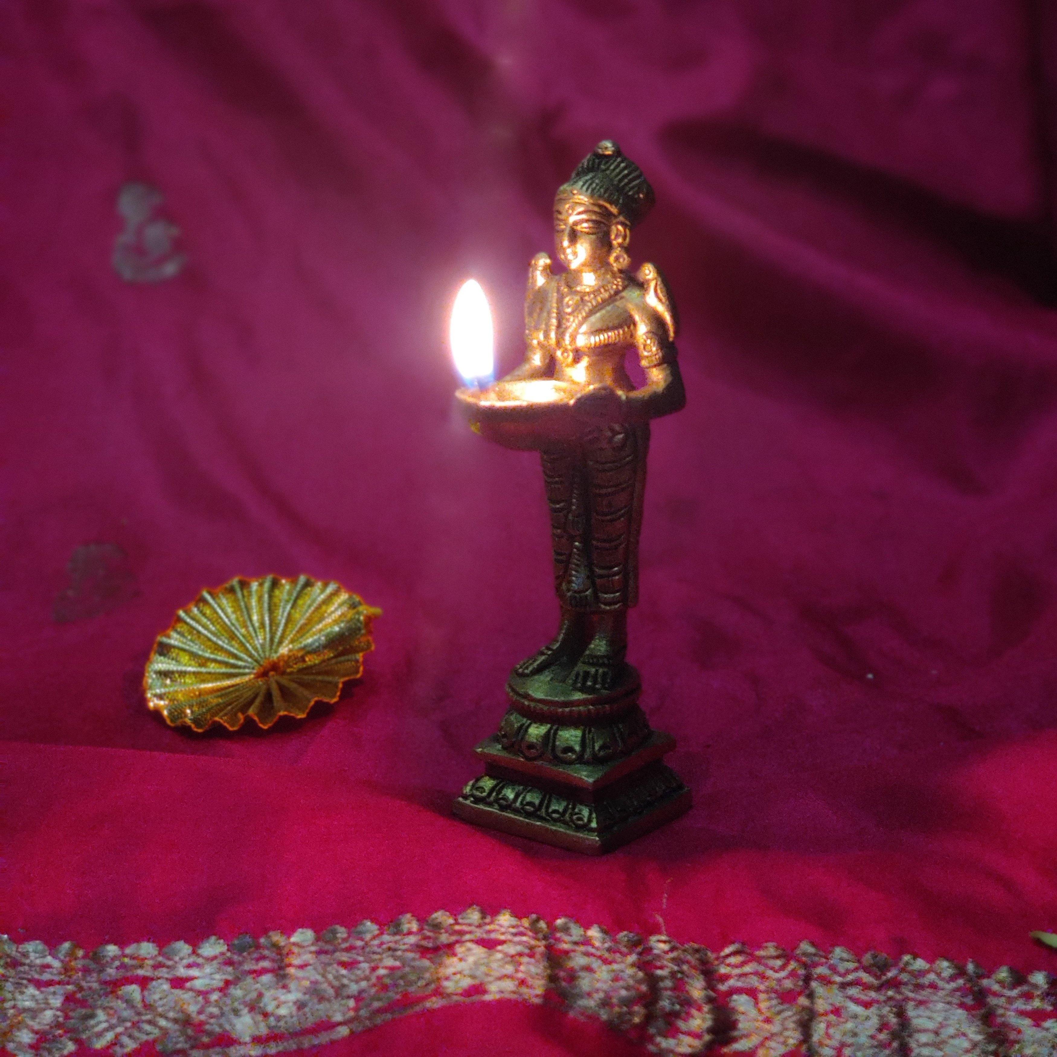 Indian Diwali Oil Lamp Pooja Diya Brass Light Puja Decorations Mandir