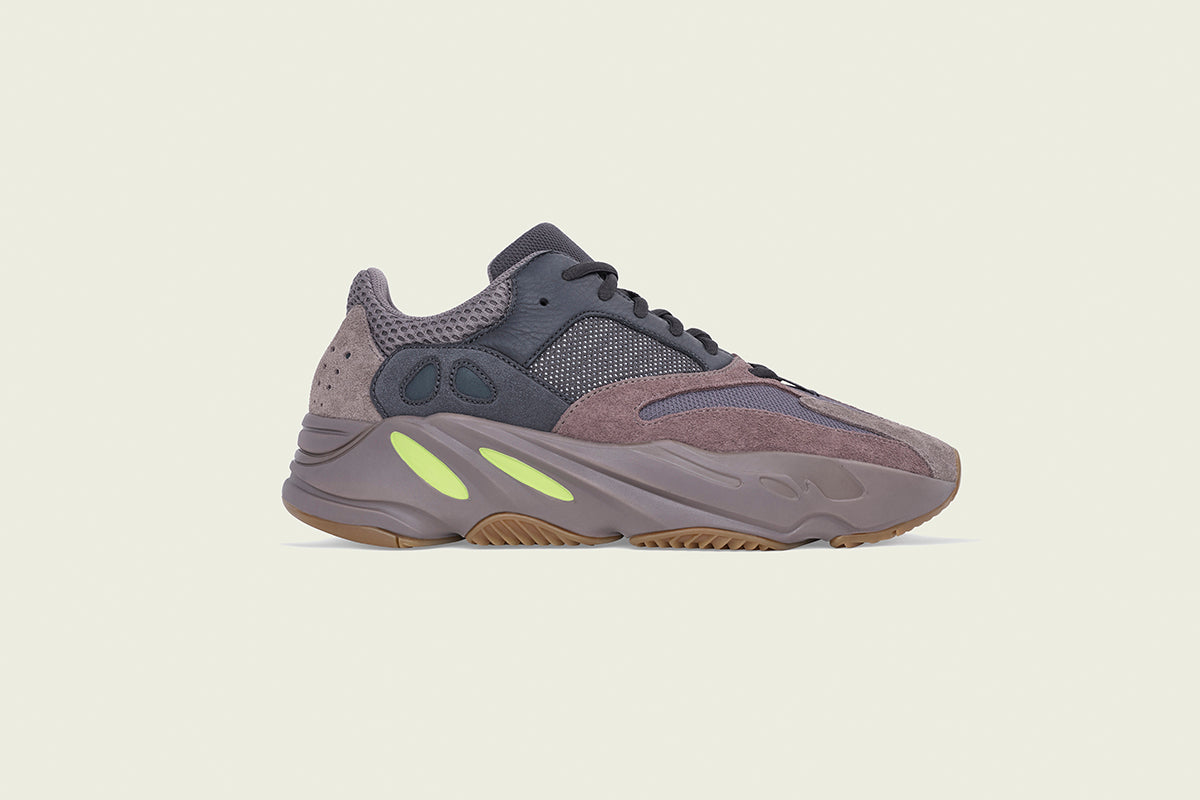 yeezys 700 mauve