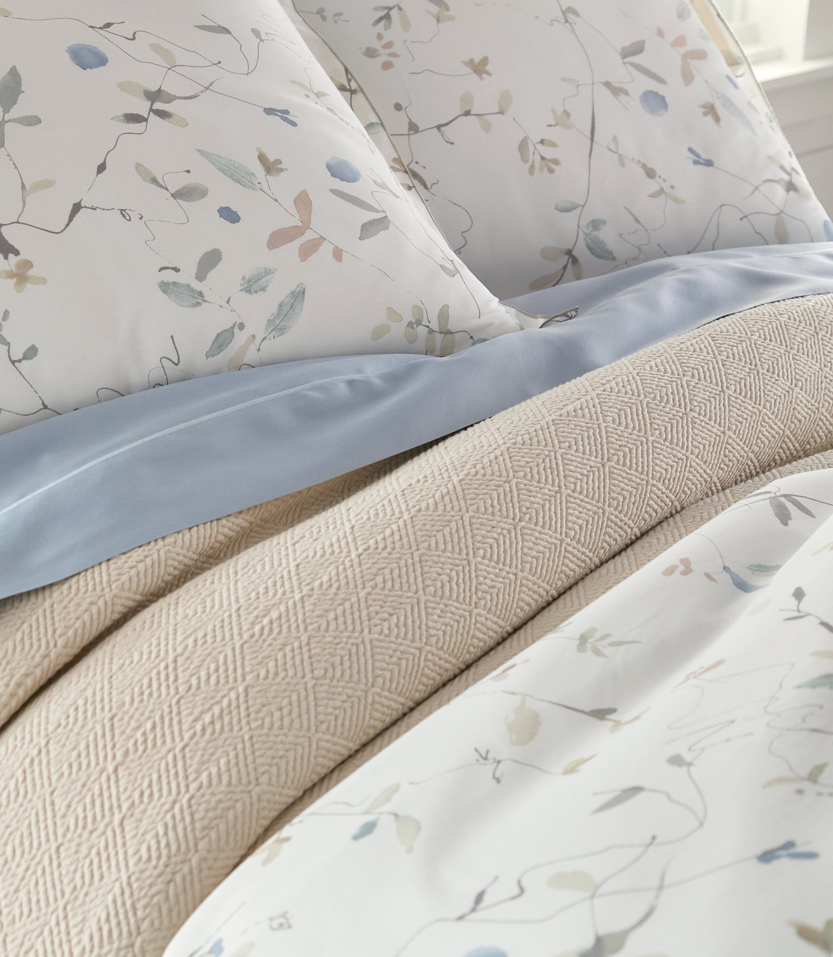 Luxurious High End Avery Percale Duvet Cover | Peacock Alley