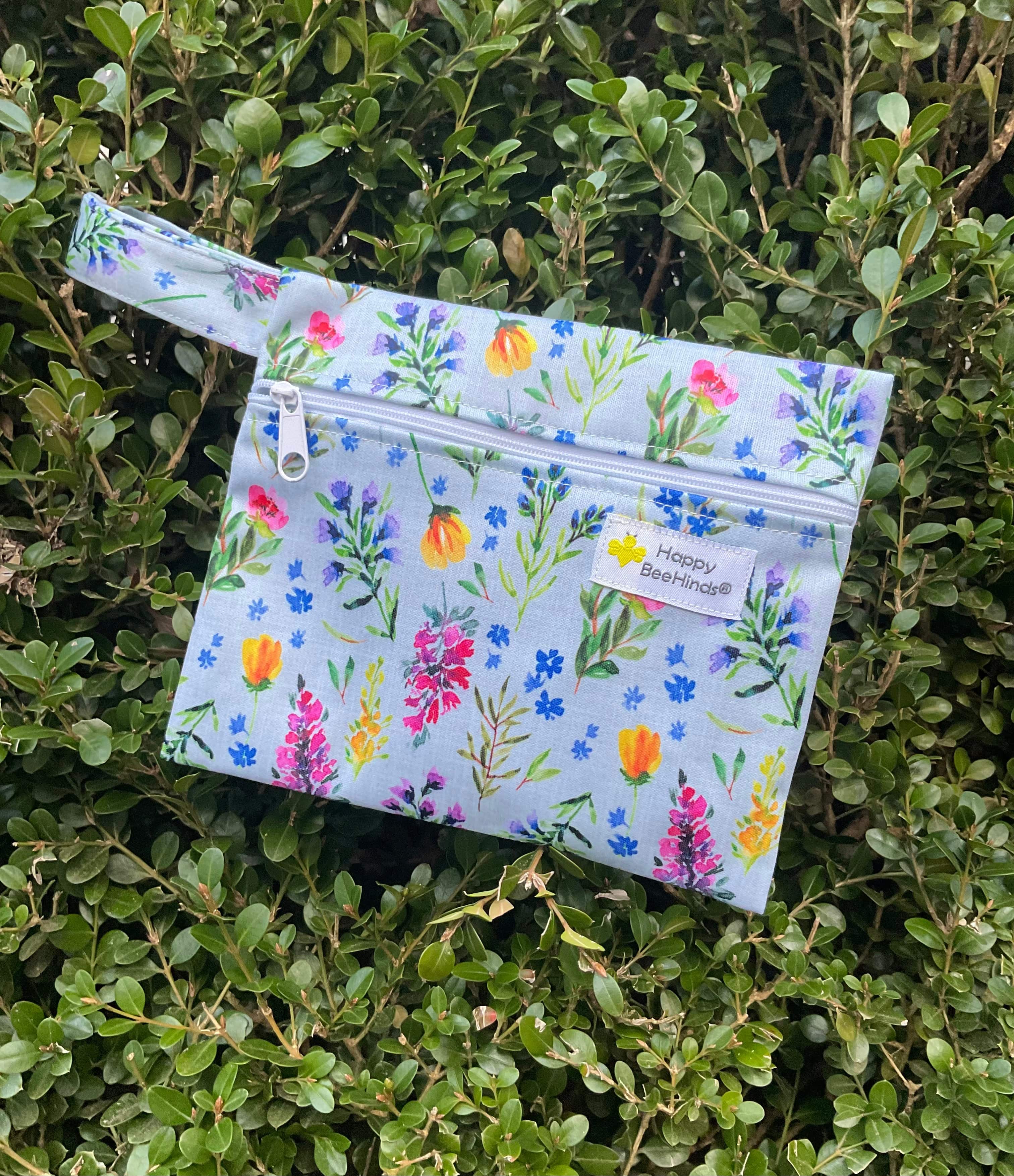 Thirsties Simple Pouch, Happy BeeHinds