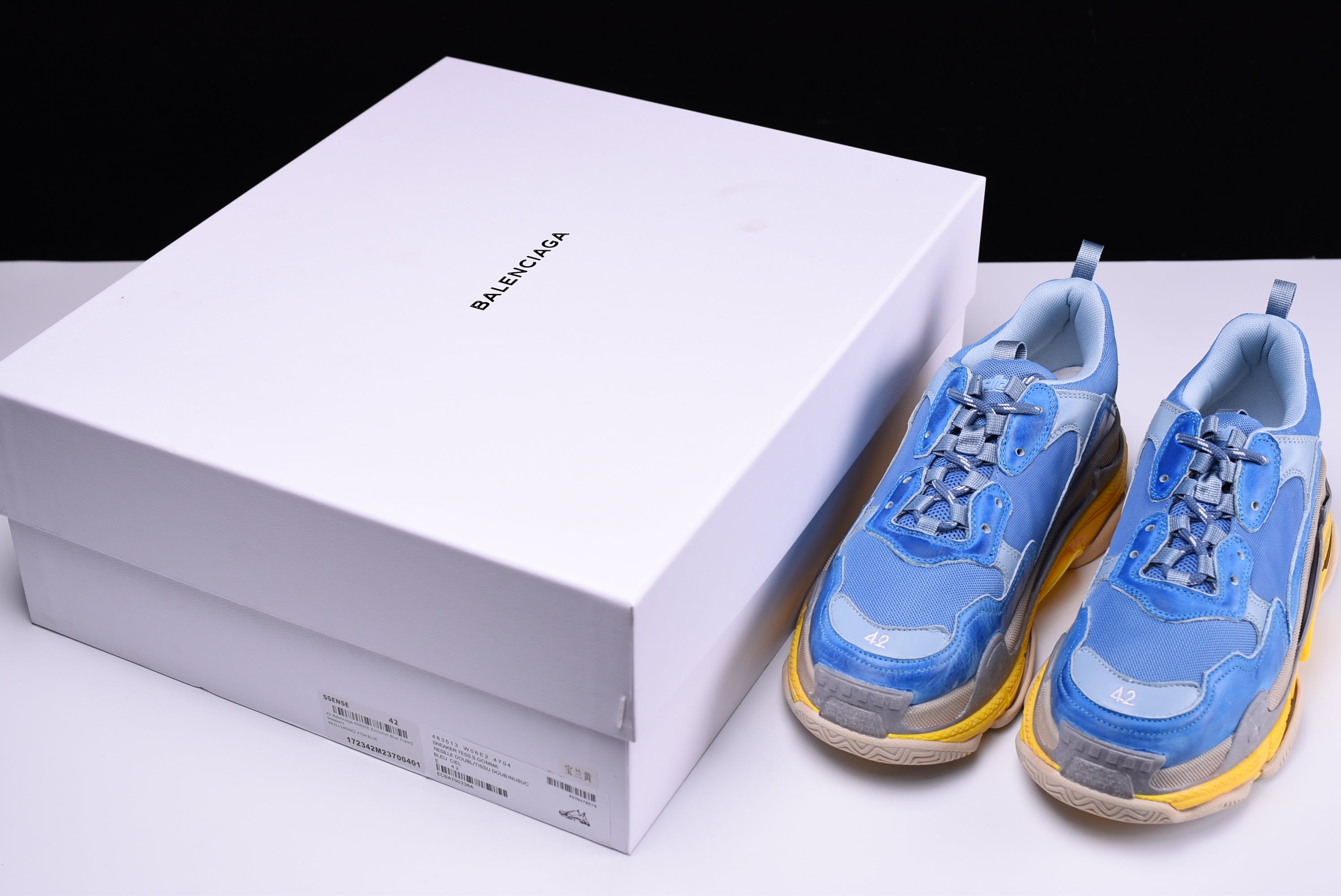 Balenciaga s New Minimalist Triple S Sneaker HYPEBAE