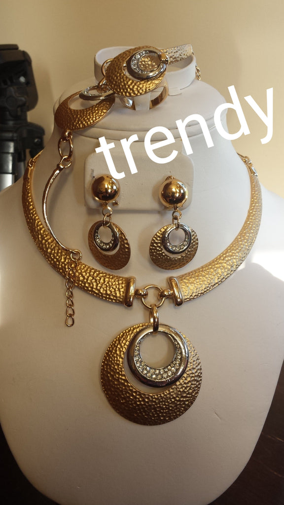 gold costume necklace