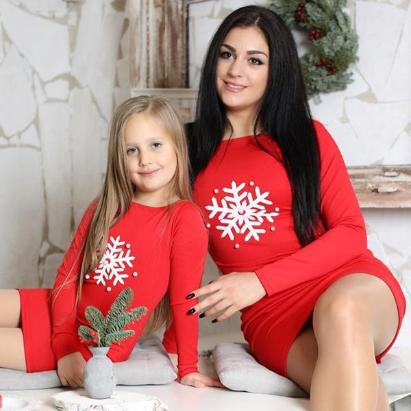 mom and daughter matching christmas dress