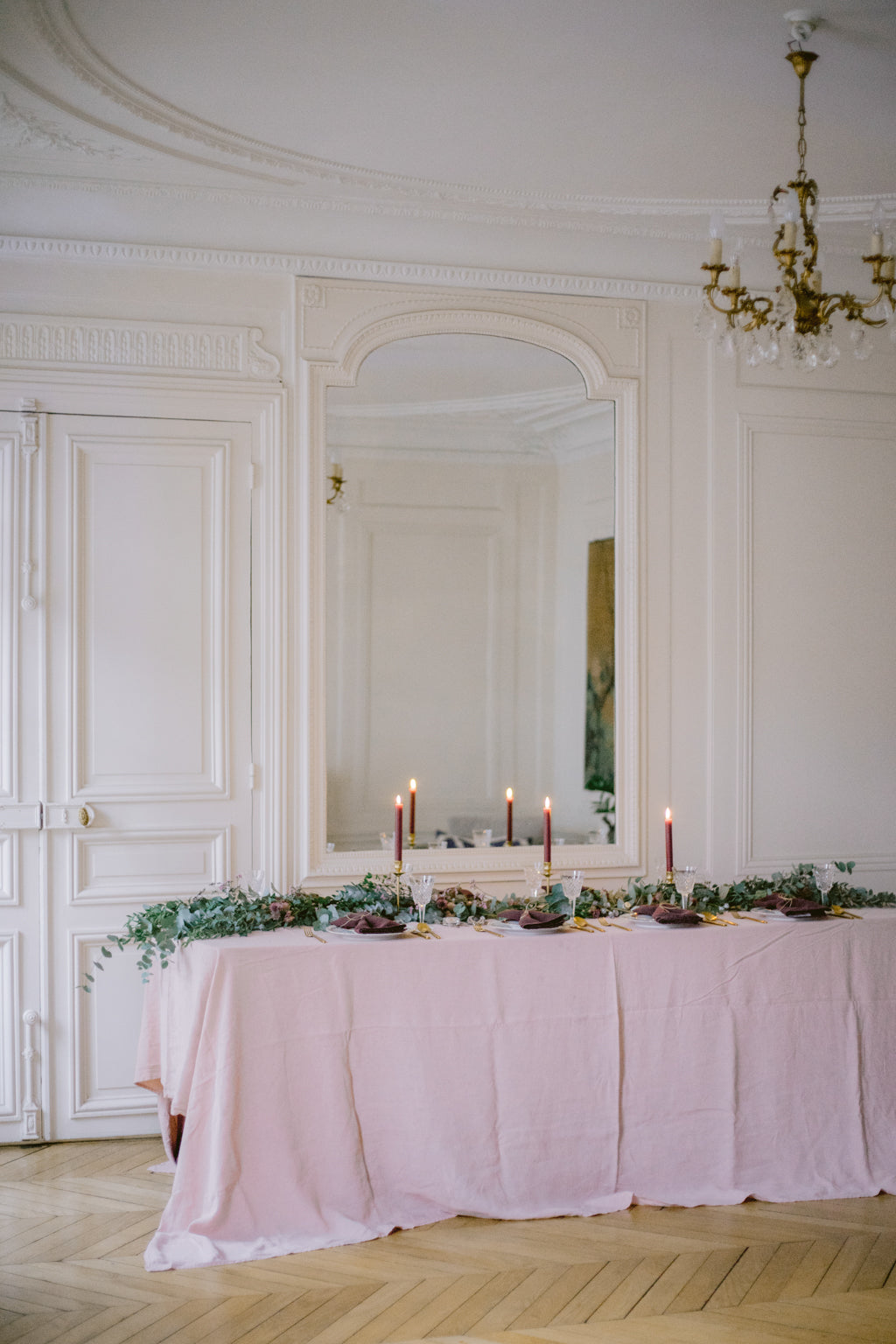 Holiday table inspiration by Madame de la Maison 