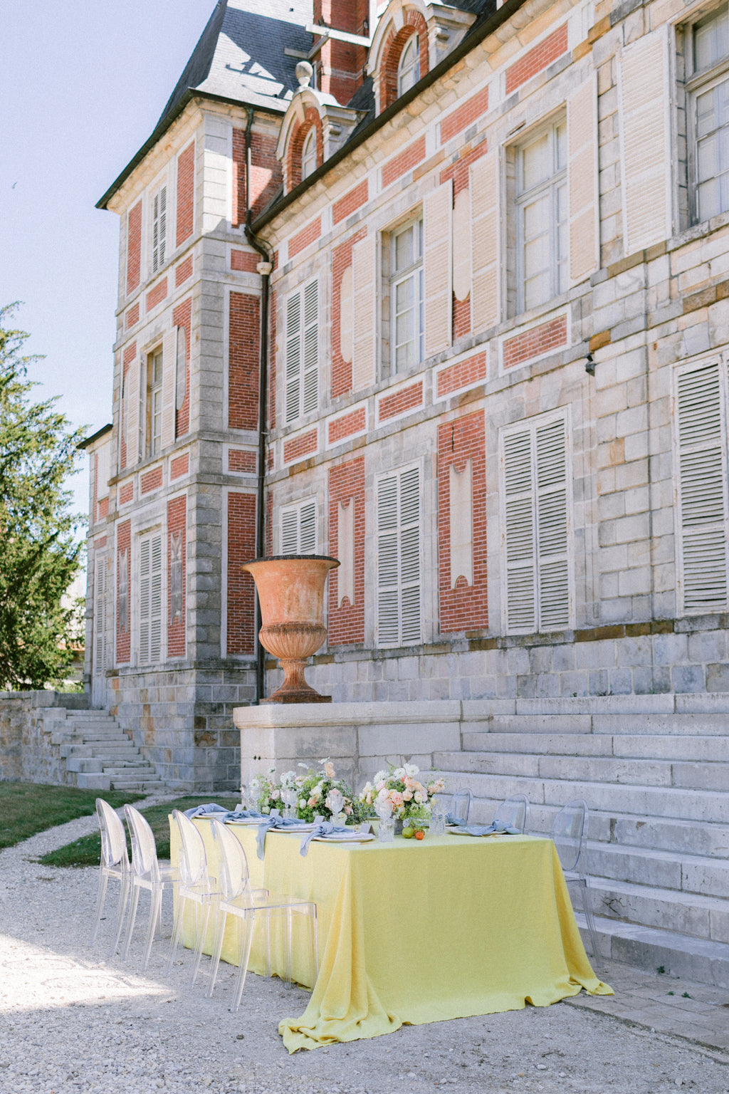 Yellow tablecloth from Madame de la Maison | Pantone color of the year from 