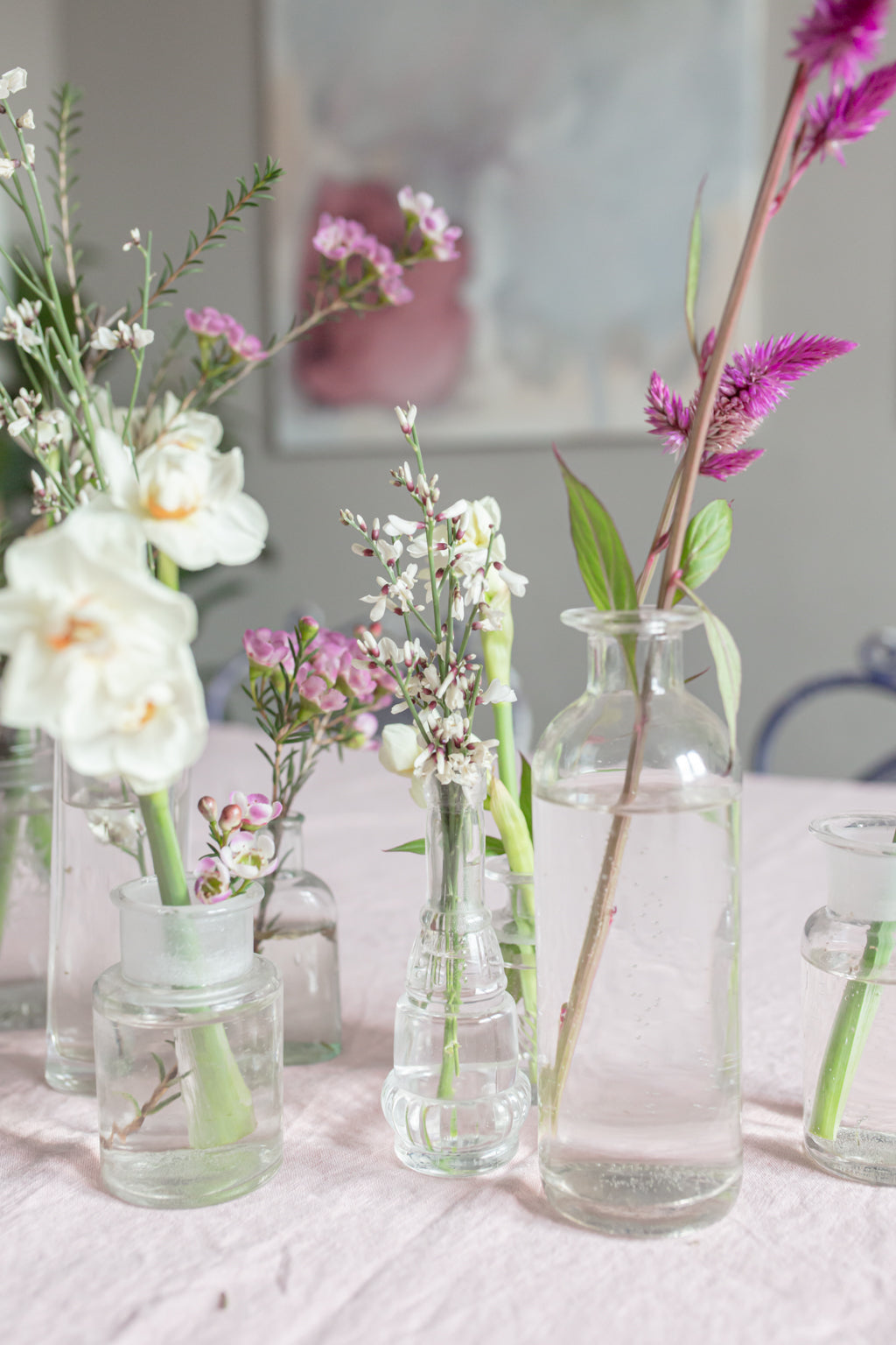 Easy Spring Table Decorations on Madame de la Maison 