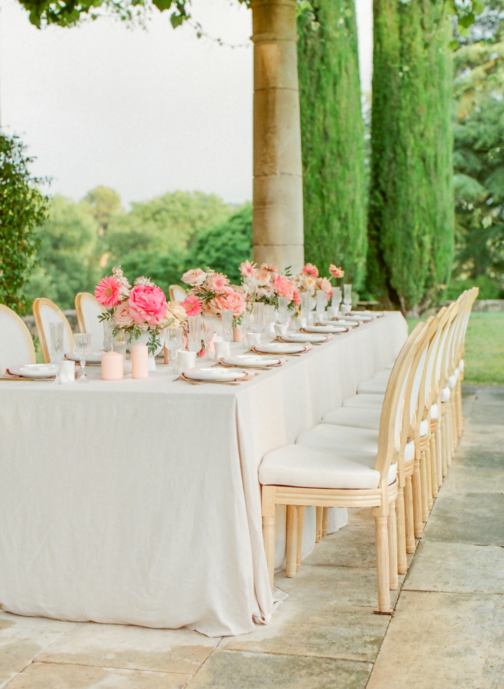 Château de Sannes Tablescape Zoomed Out