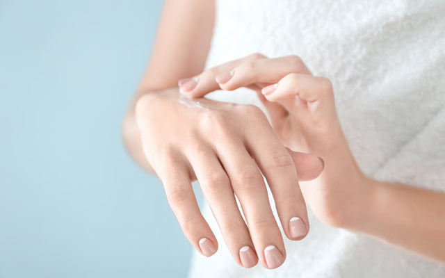 12 Amazing Ways To Have Wrinkle-Free Hands – SkinKraft