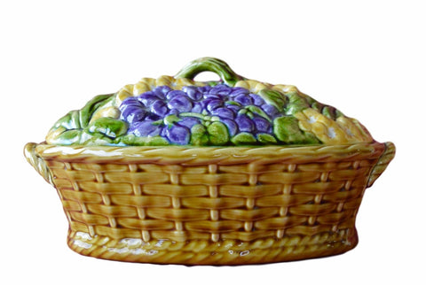 Sarreguemines majolica covered basket dish