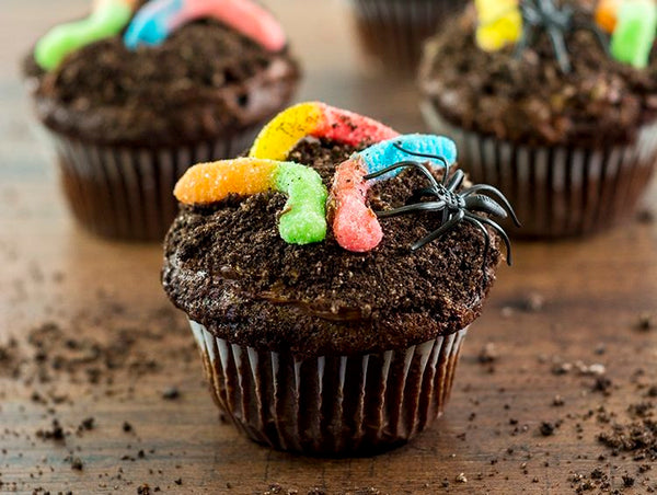 Halloween treats: Dirt Cupcake 