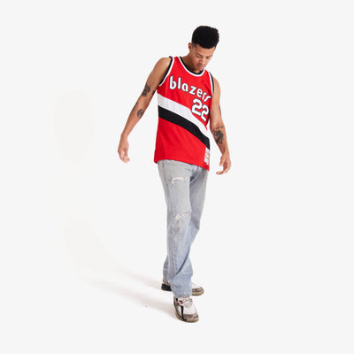 Damian Lillard Portland Trail Blazers HWC Throwback NBA Swingman Jerse –  Basketball Jersey World