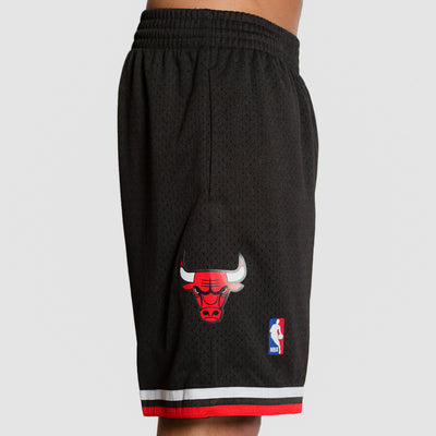  Mitchell & Ness Swingman Shorts Chicago Bulls 1997-98 : Sports  & Outdoors