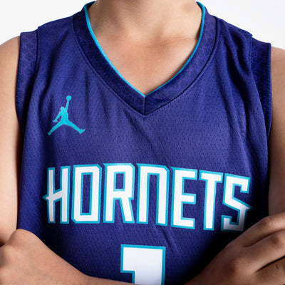 Charlotte Hornets Jordan Statement Edition Swingman Jersey 22 - Purple - LaMelo  Ball - Youth