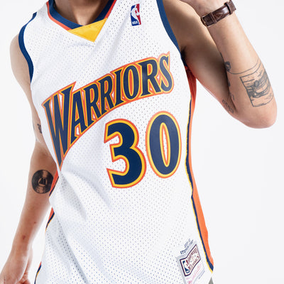  Mitchell & Ness NBA Swingman Home Jersey Warriors 09 Steph Curry  White SM : Sports & Outdoors