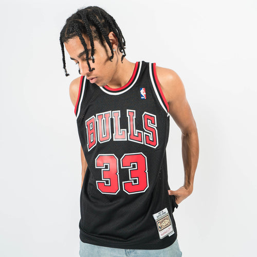 Scottie Pippen #33 Chicago Bulls White Hardwood Classics Jersey