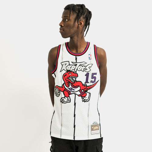 Was gifted an authentic Tracy McGrady jersey last week, my first throwback raptors  jersey ever (fan of 7+ years). Wanted to share on the subreddit. :  r/torontoraptors