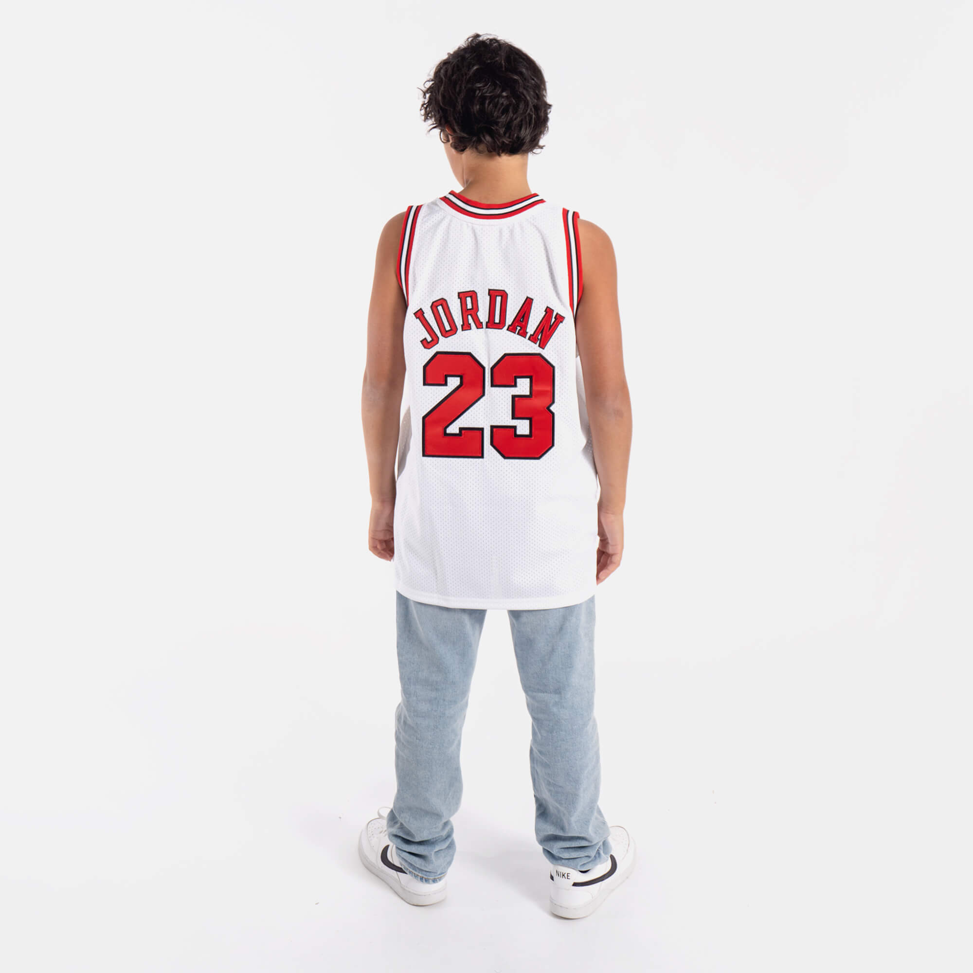 Mitchell & Ness Authentic Chicago Bulls 1997-98 Michael Jordan Youth Jersey L