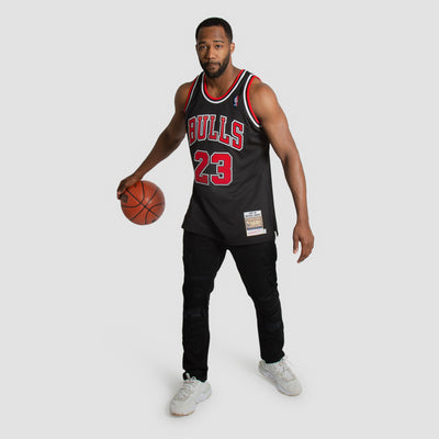 Michael Jordan Chicago Bulls Premium 1991-92 NBA Authentic Jersey –  Basketball Jersey World