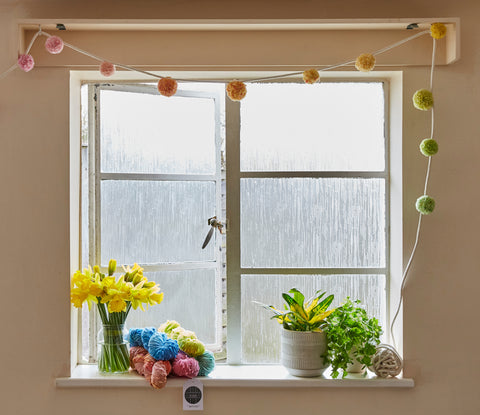 pom pom garland