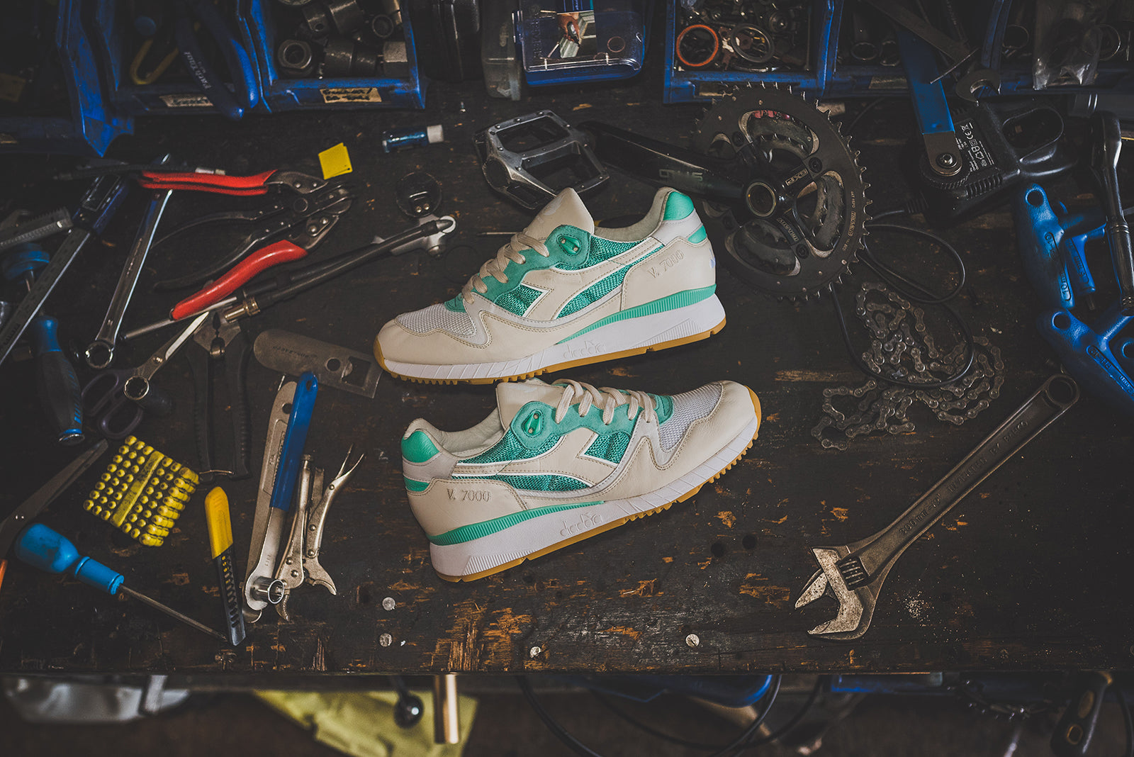 HANON x Diadora V7000 \