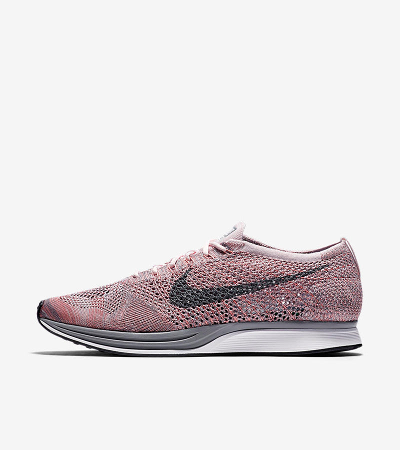 nike flyknit racer strawberry