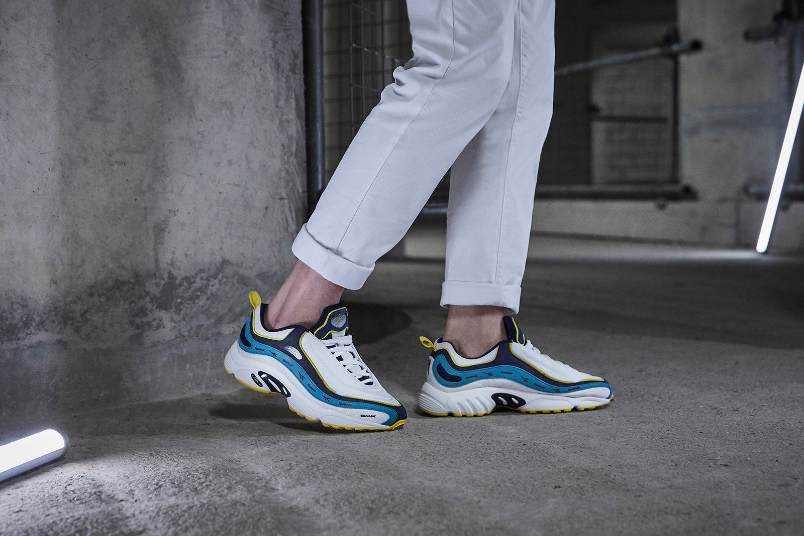 reebok dmx vector